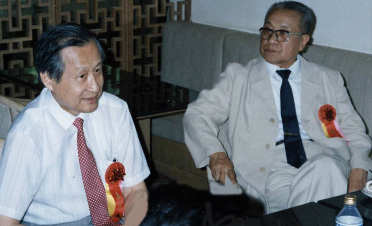 中國經濟體制改革基金會高尚全：追思安志文同志