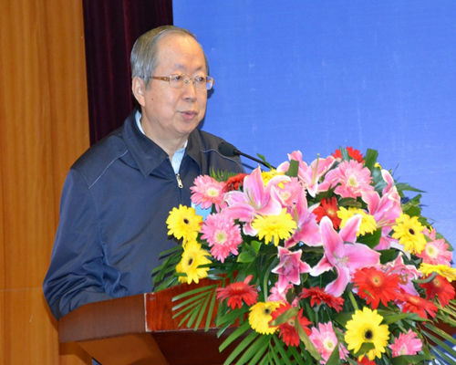 中國經(jīng)濟體制改革基金會彭森:當前宏觀形勢和面臨任務(wù)